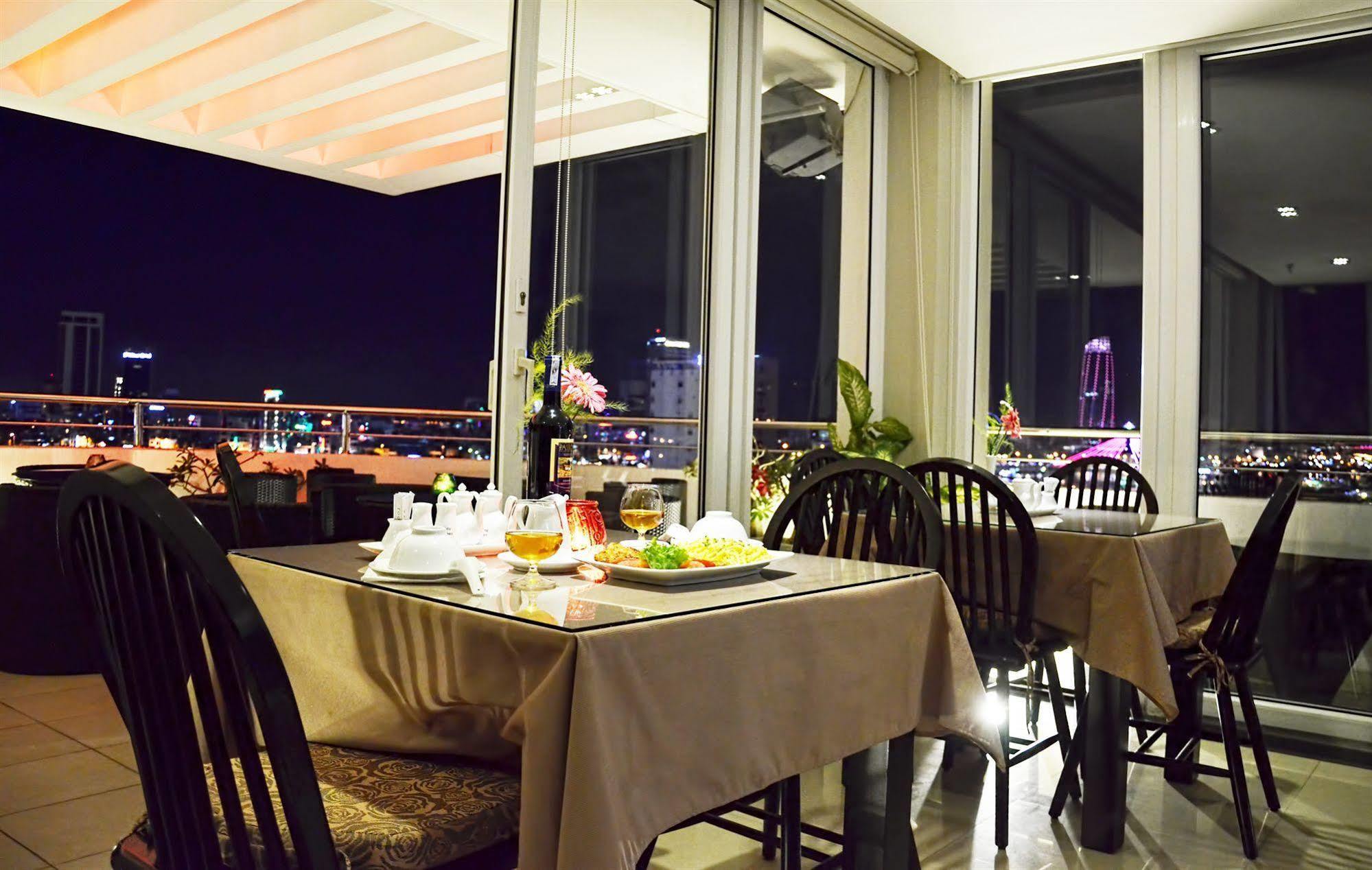 D&C Hotel Da Nang Exterior photo